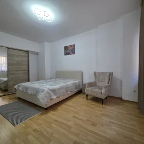 Metrou Universitate – Inchiriere apartament moderen 2 camere ! Centrala Proprie !
