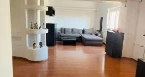 Stefan cel Mare / Viitorului – apartament 3 camere ( transformat din 4 camere )