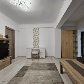 Universitate-metrou ! Inchiriere apartament 2 camere – centrala de apartament!