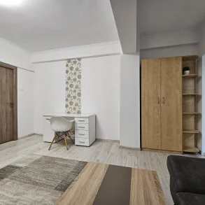 Universitate-metrou ! Inchiriere apartament 2 camere – centrala de apartament!