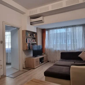 Cismigiu Parc /Sala Palatului-inchiriere apartament 2 camere! Centrala proprie !