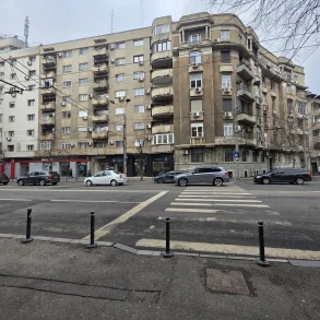 Bdul Carol I – Garsonieră cu potențial MAXIM pentru visători și curajoși !