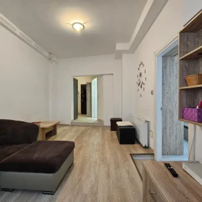 Cismigiu Parc /Sala Palatului-inchiriere apartament 2 camere! Centrala proprie !