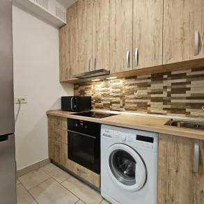 Cismigiu Parc /Sala Palatului-inchiriere apartament 2 camere! Centrala proprie !