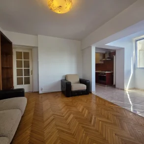Piata Unirii / Metrou Unirii – inchiriere 2 camere decomandate !