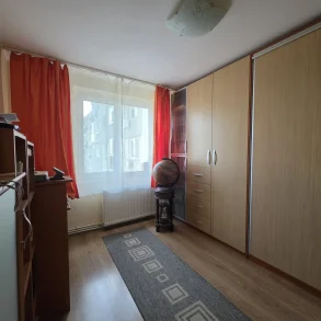 NU rata ! 3 camere decomandate ! Centrala proprie! Metrou/Parc Crangasi !