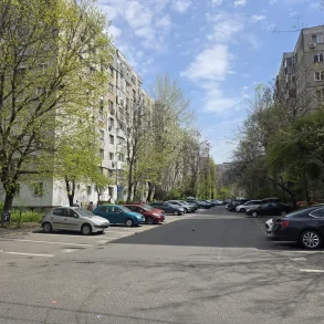 NU rata ! 3 camere decomandate ! Centrala proprie! Metrou/Parc Crangasi !