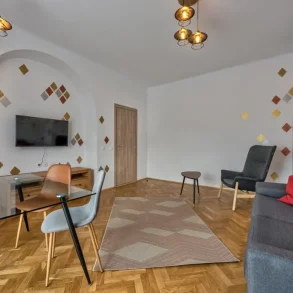 ARMENEASCA – Refugiu urban cu rafinament discret – garsonieră premium !