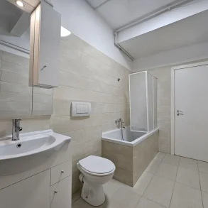 PARC Cismigiu – Oferta inchiriere garsoniera – Centrala proprie!