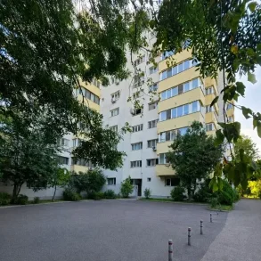 Doamna GHICA – vanzare – 4 camere spatioase cu vedere spectaculoasa in Parc !
