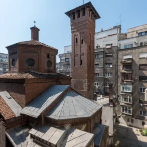 Metrou Universitate – apartament modern 2 camere ! Centrala Proprie !