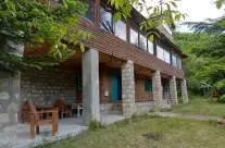 Vrancea – Nistoresti ! Vanzare ! Vila cu personalitate si potential turistic !